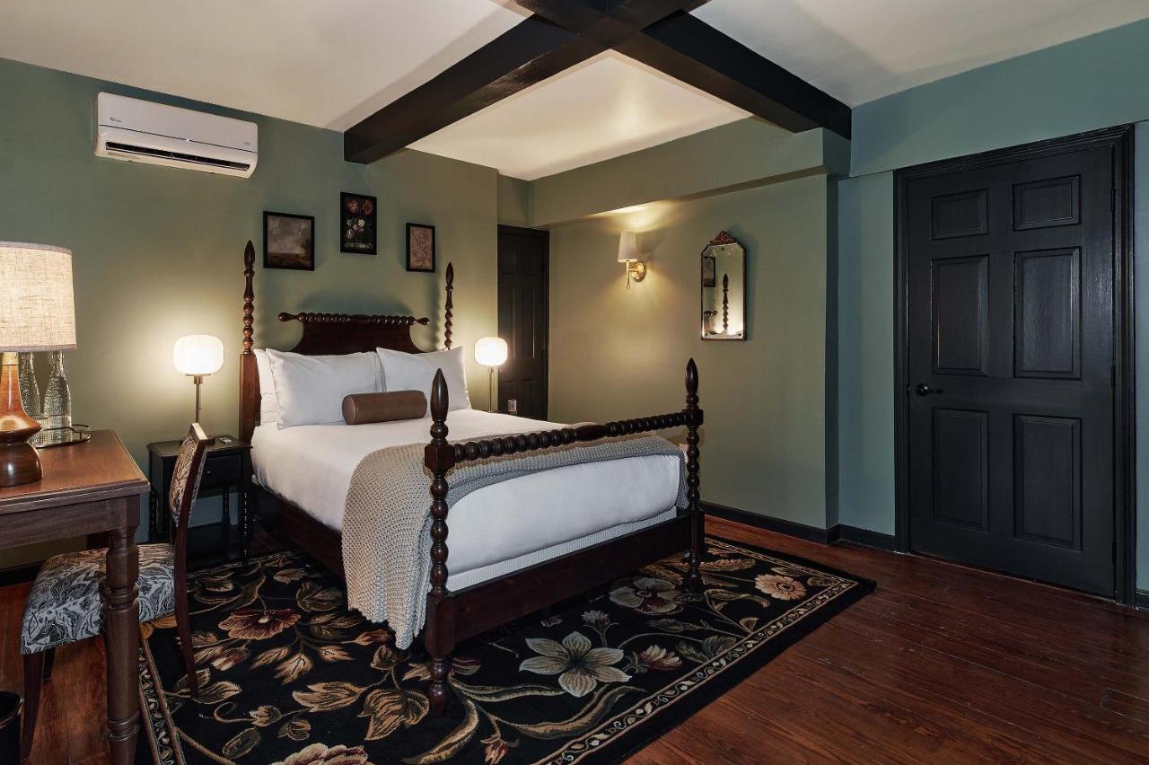 The Constance By The Lenox Collection Hotel ภายนอก รูปภาพ