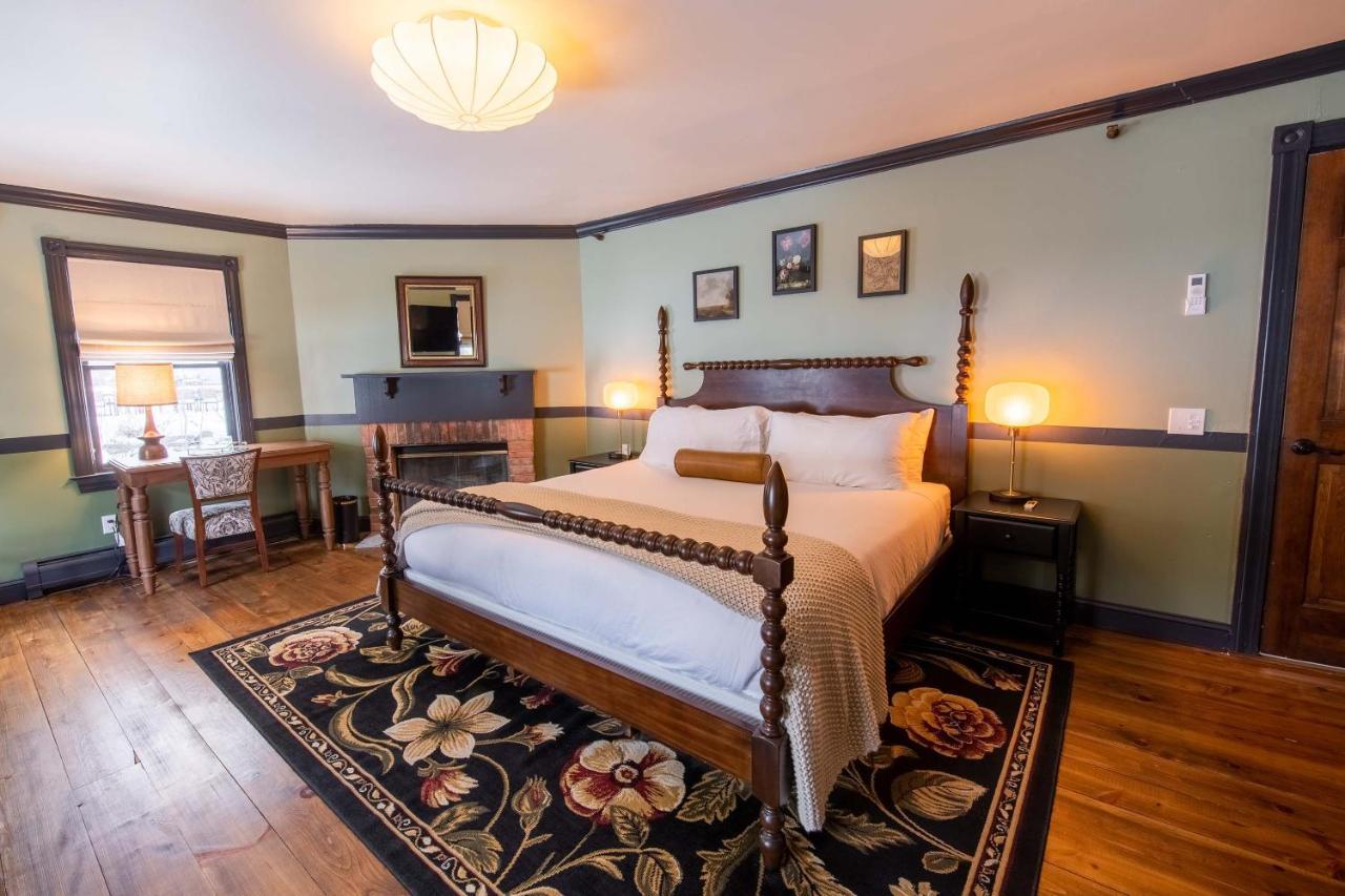 The Constance By The Lenox Collection Hotel ภายนอก รูปภาพ