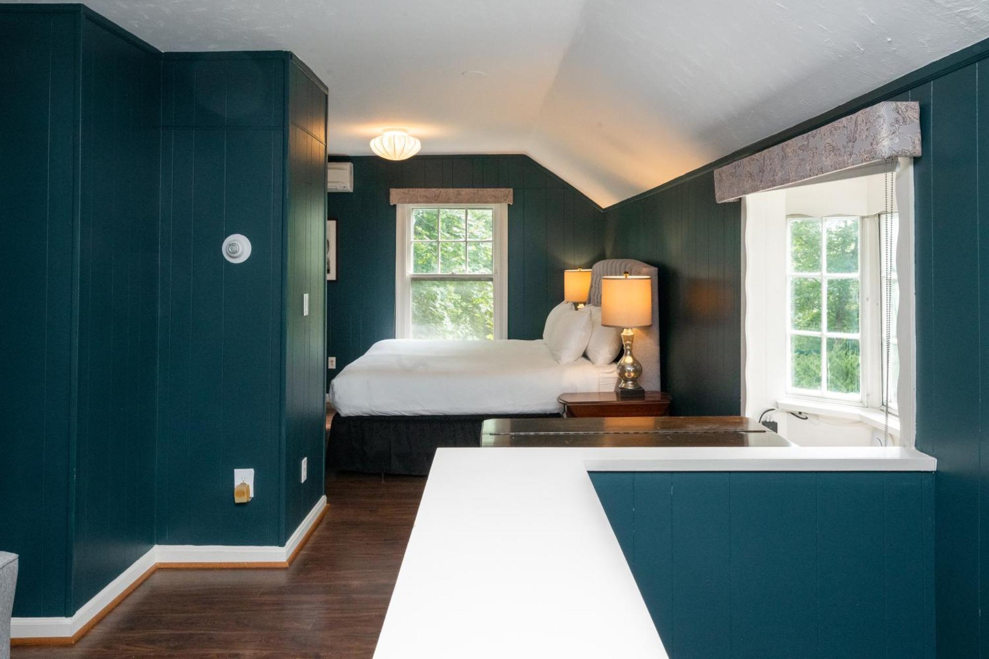 The Constance By The Lenox Collection Hotel ภายนอก รูปภาพ