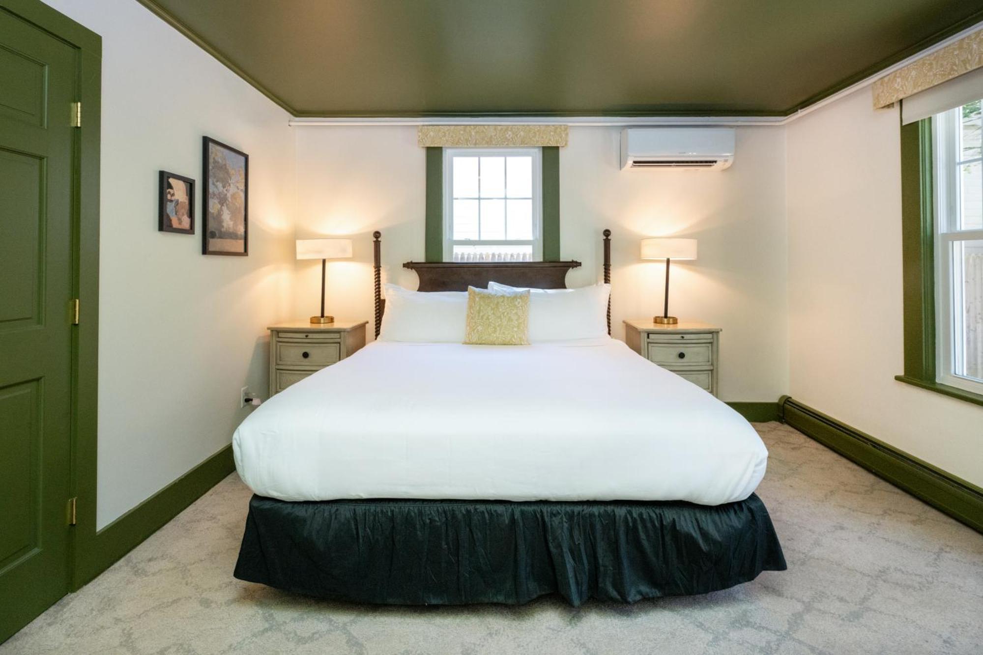 The Constance By The Lenox Collection Hotel ภายนอก รูปภาพ